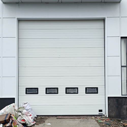 伊拉克食品仓库提升门项目