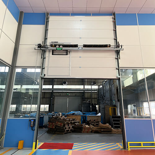 出口巴西厂房的垂直提升门