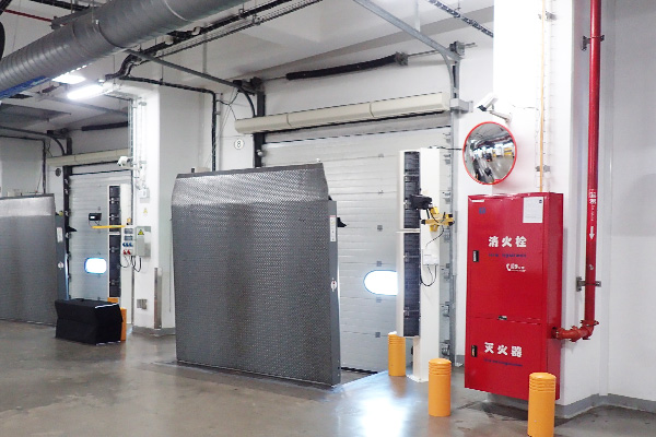 出口立式装卸货平台