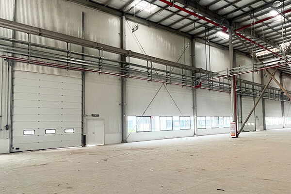 美的电器制造厂房提升门