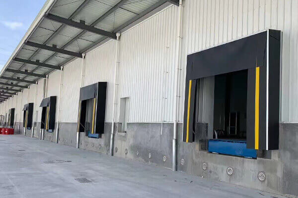 液压装卸平台 vs 液压升降平台