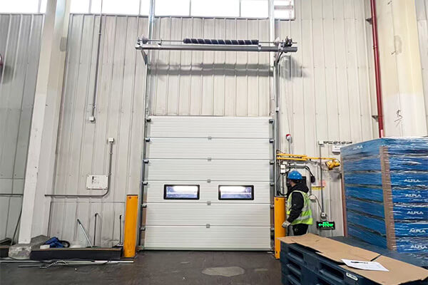 工业分段提升门